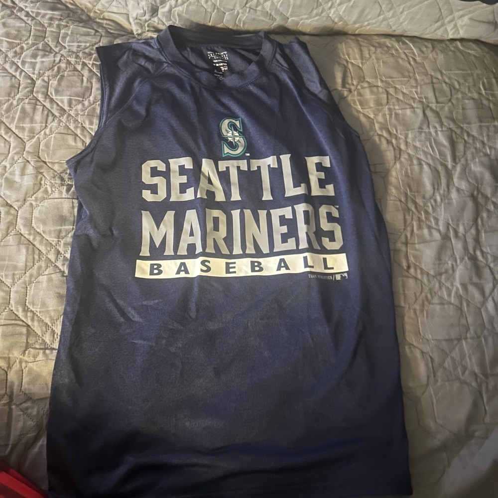 Boys mariner sleeveless athletic tee size 10/12